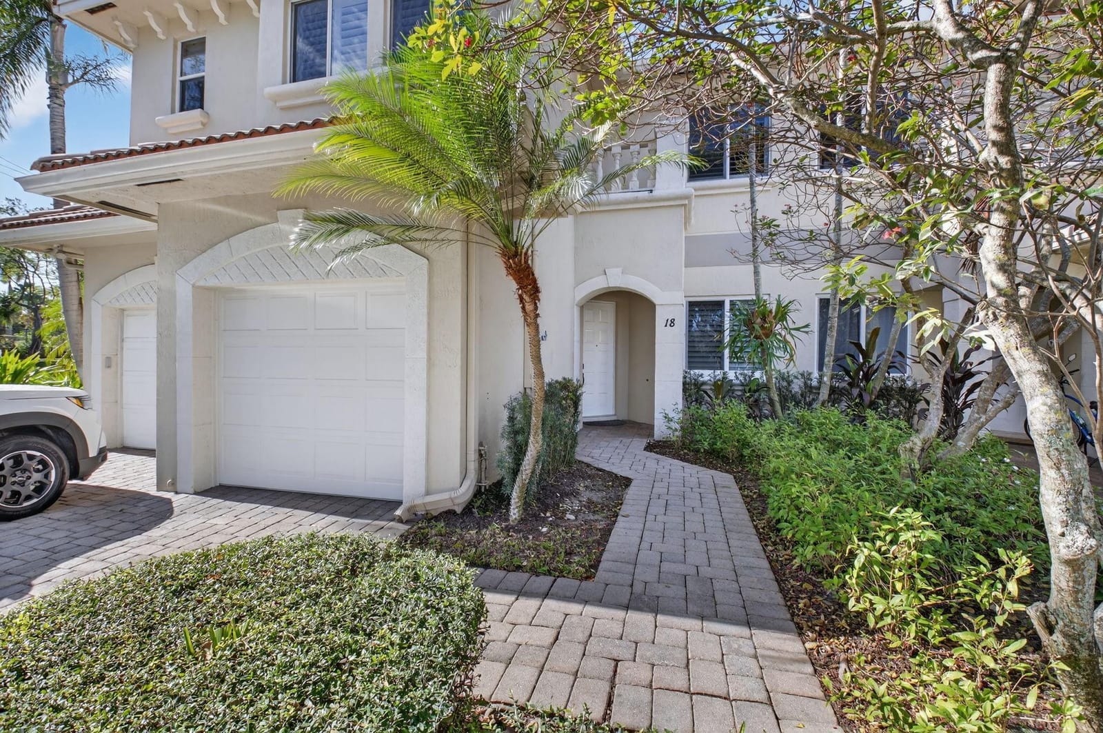 23 Royal Palm Way 18 — photo 5