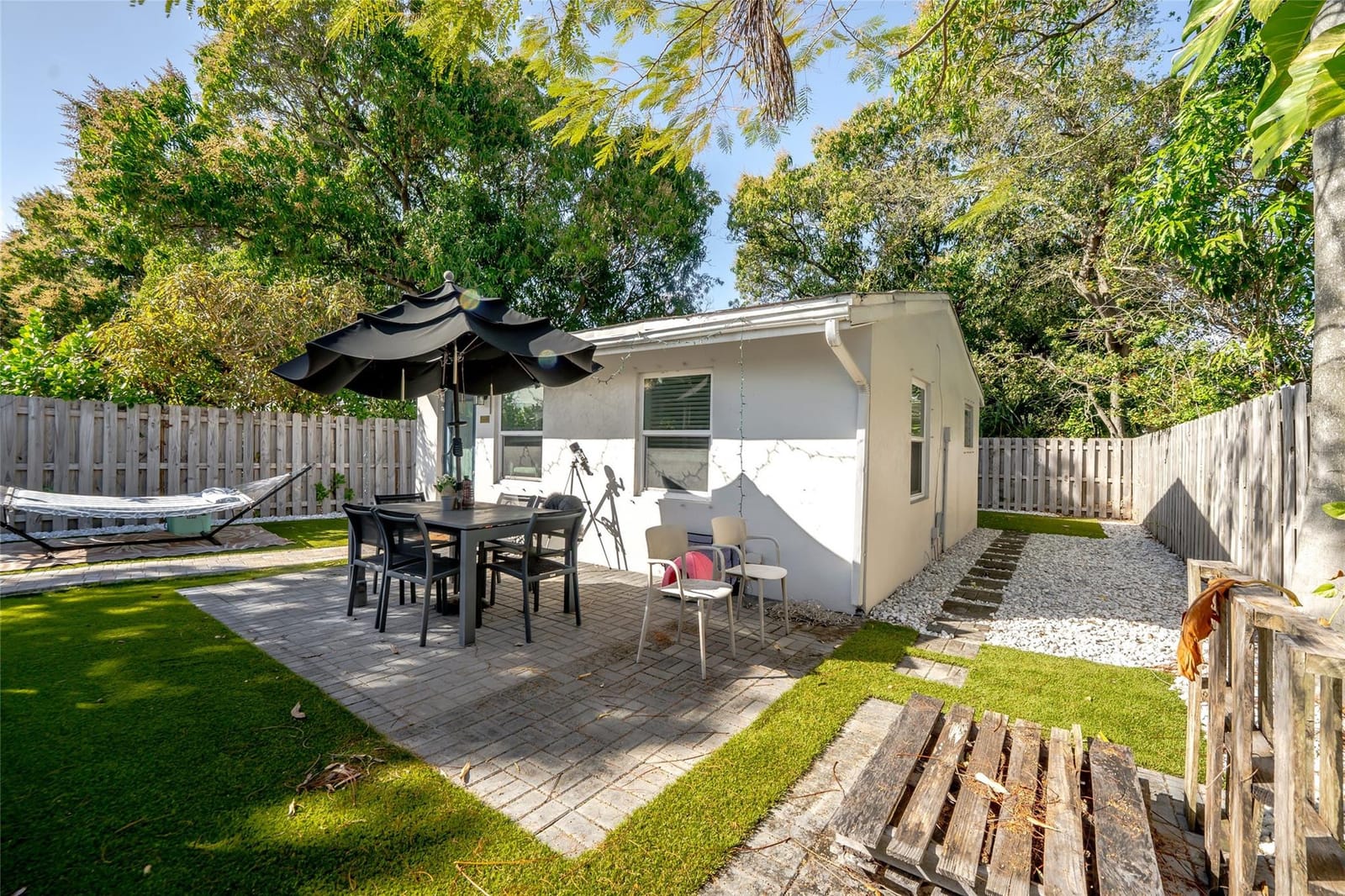 659 NE 32nd Street, Oakland Park, FL 33334 photo 9