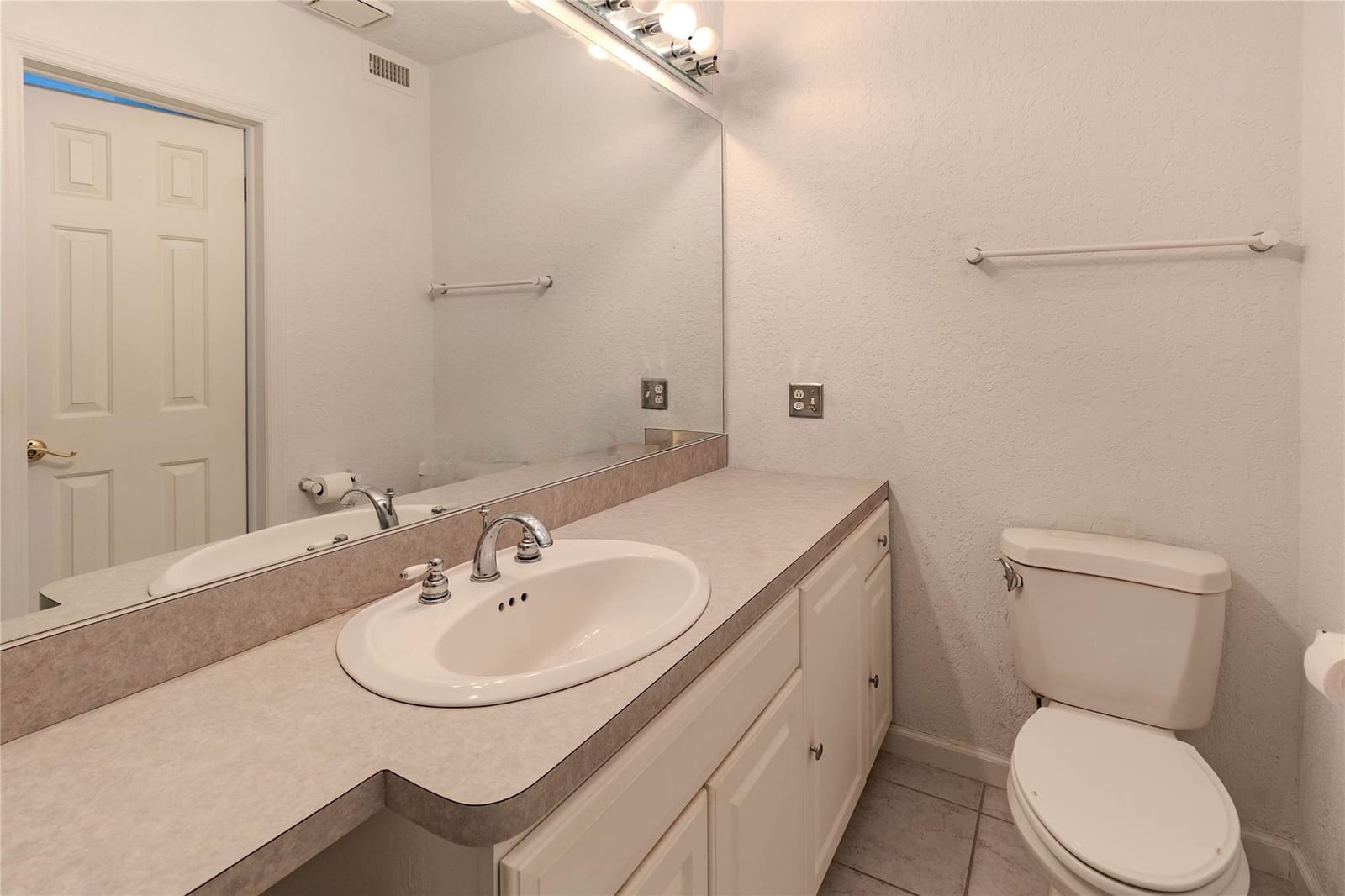 1201 S Riverside Drive S 206, Pompano Beach, FL 33062 photo 14