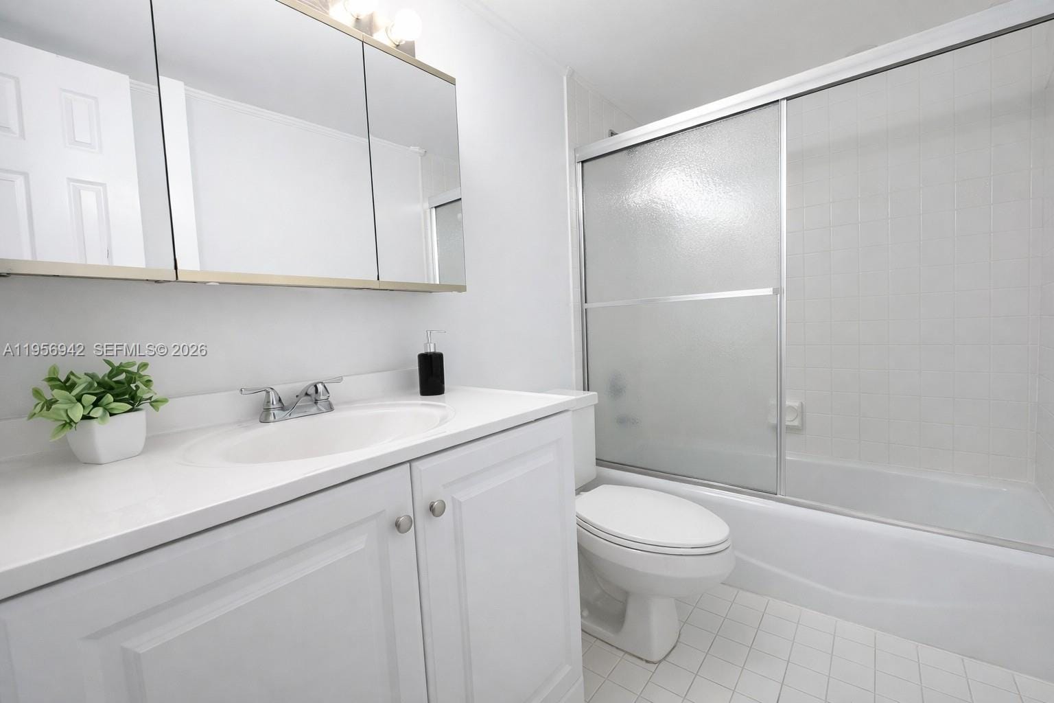 3920 Inverrary Boulevard 608C, Lauderhill, FL 33319 photo 6