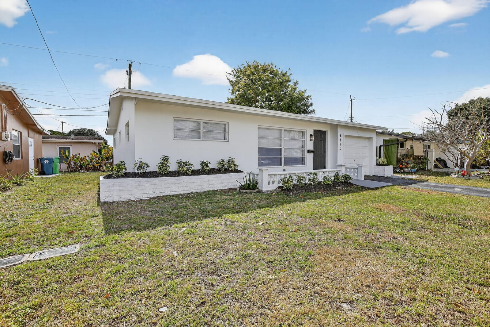6820 NW 29th Court, Sunrise, FL 33313
