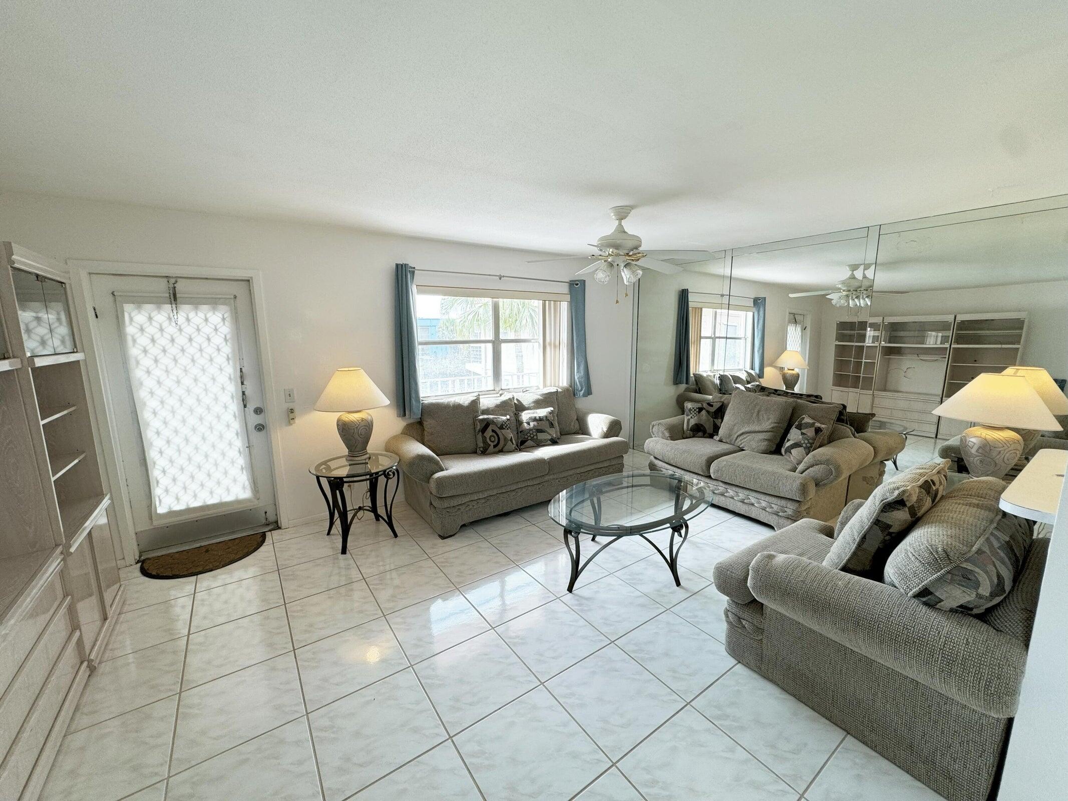 379 Saxony H, Delray Beach, FL 33446, Delray Beach