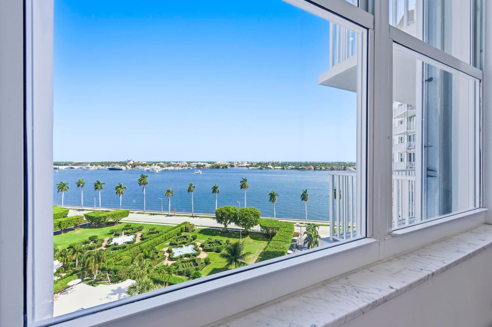 1801 S Flagler Drive 1107 — photo 2