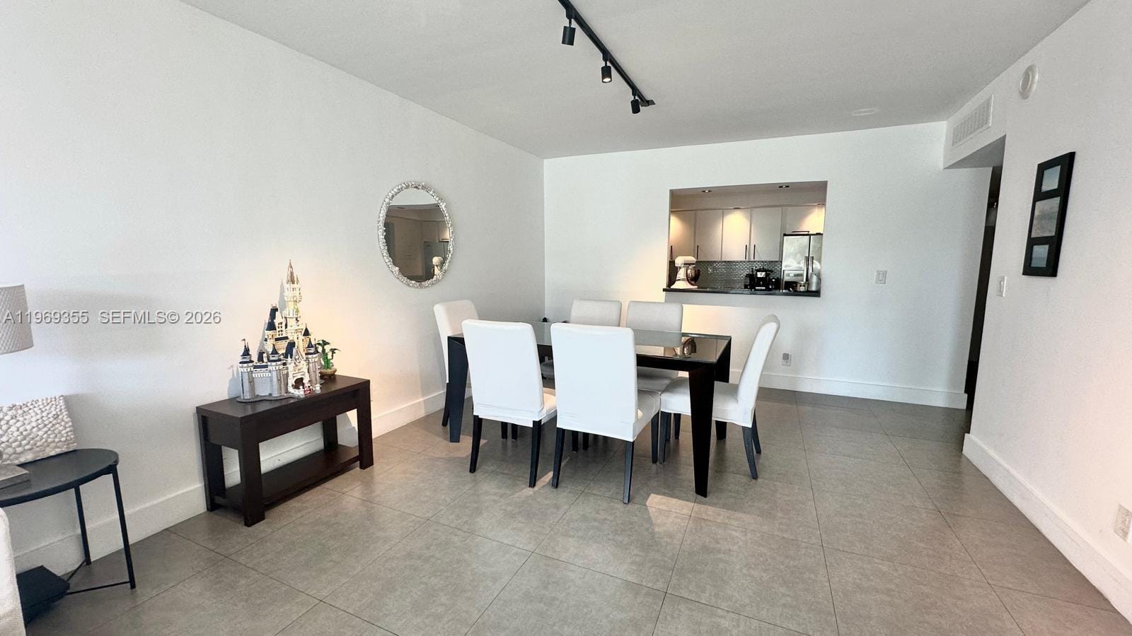 19370 Collins Avenue 319 — photo 5