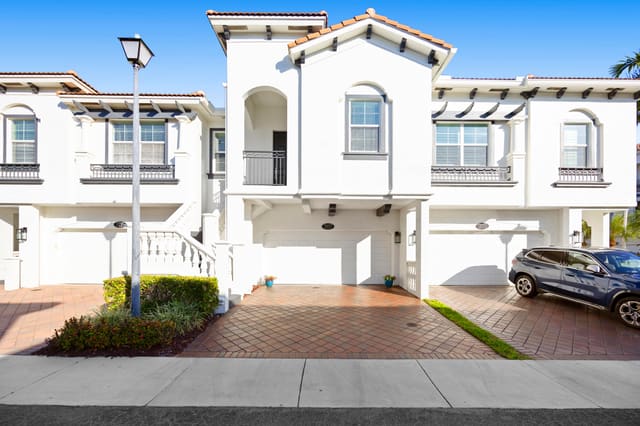 3117 Waterside Circle, sold in Waterside Village Pud, Boynton Beach, FL