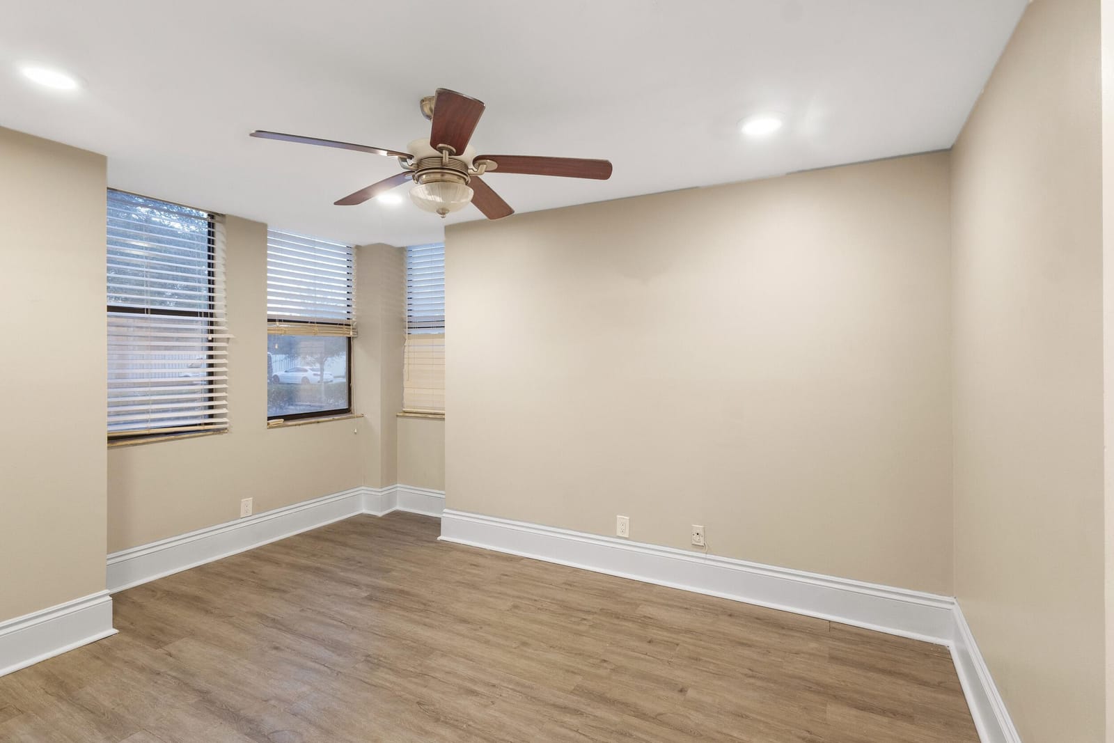 1250 S Military Trail 1616, Deerfield Beach, FL 33442 photo 18