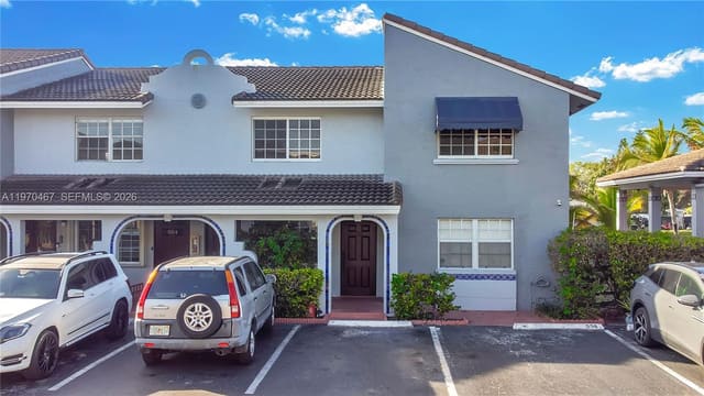 7020 NW 173rd Drive 505, sold in Lago Del Rey, Hialeah, FL