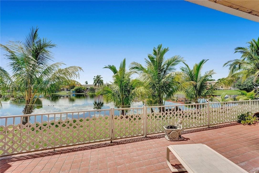 7020 NW 173rd Drive 505, Hialeah, FL 33015 photo 2