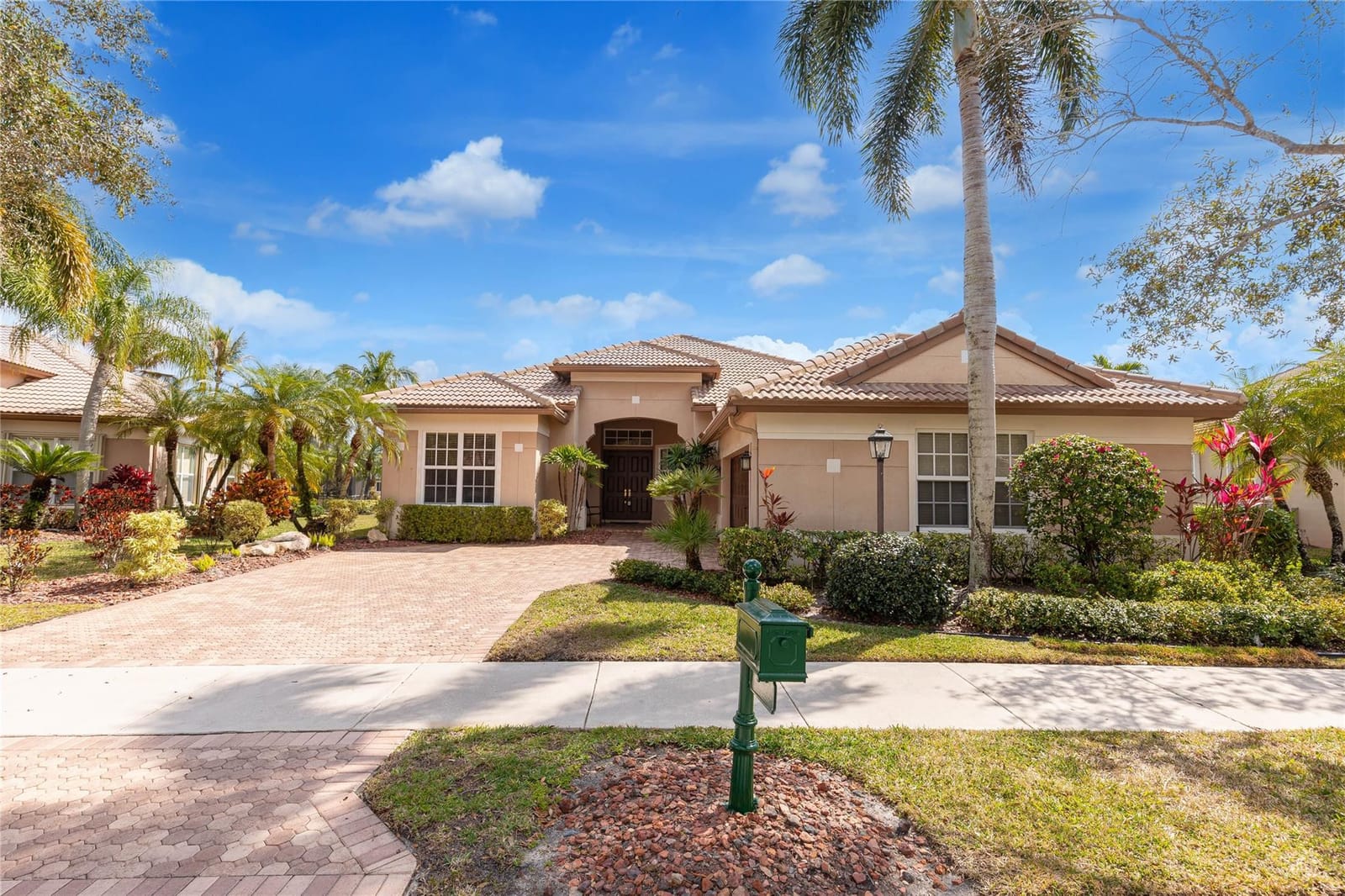 6978 NW 111th Terrace, Parkland, FL 33076
