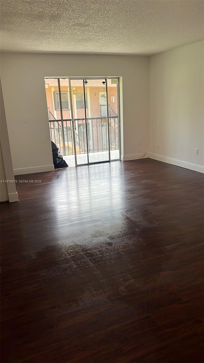 9808 Hammocks Boulevard 20323, Miami, FL 33196, Miami