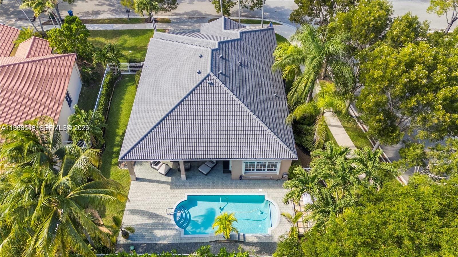 800 Lavender Circle, Weston, FL 33327 photo 2