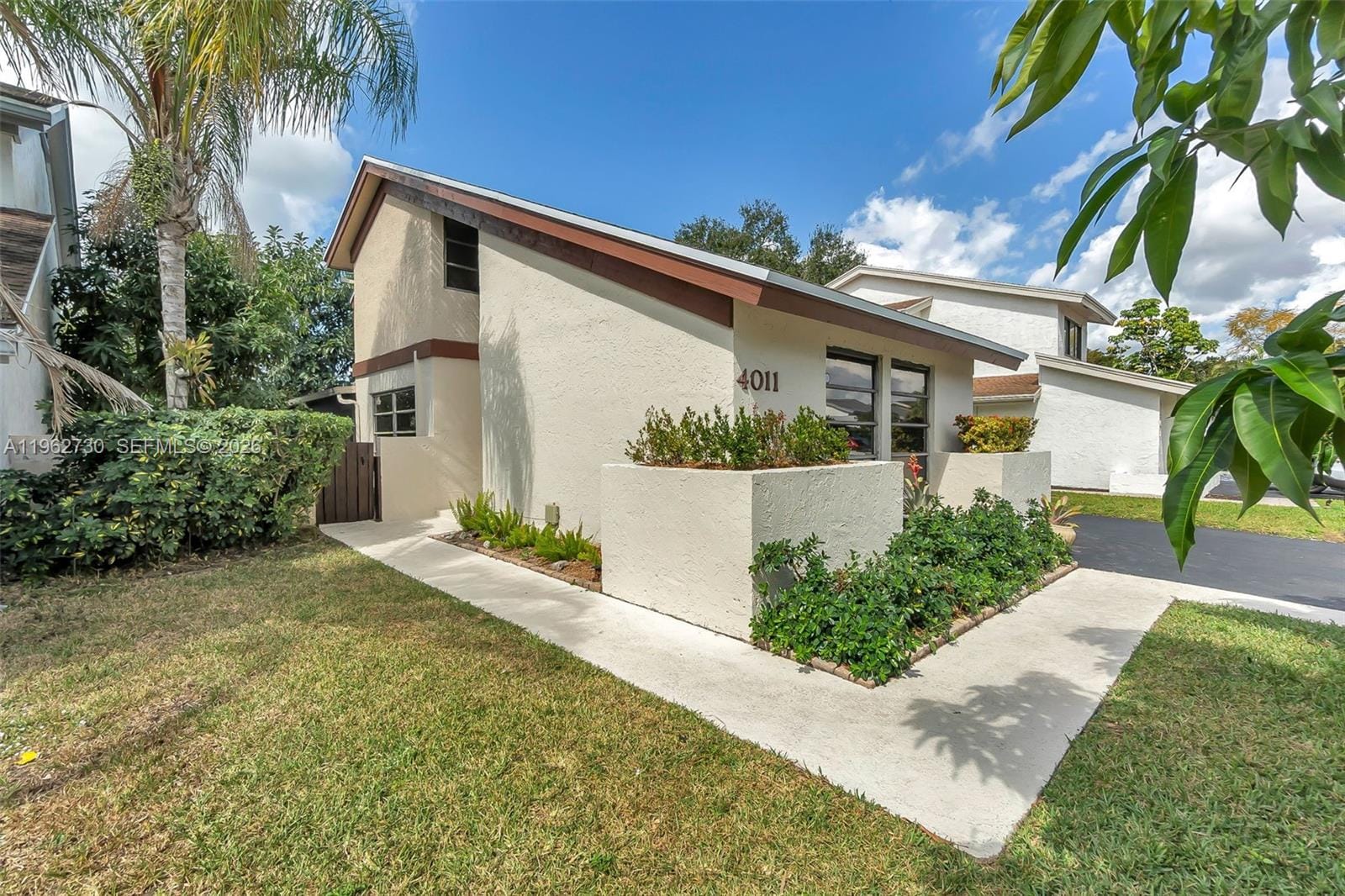 4011 SW 82nd Terrace, Davie, FL 33328 photo 13