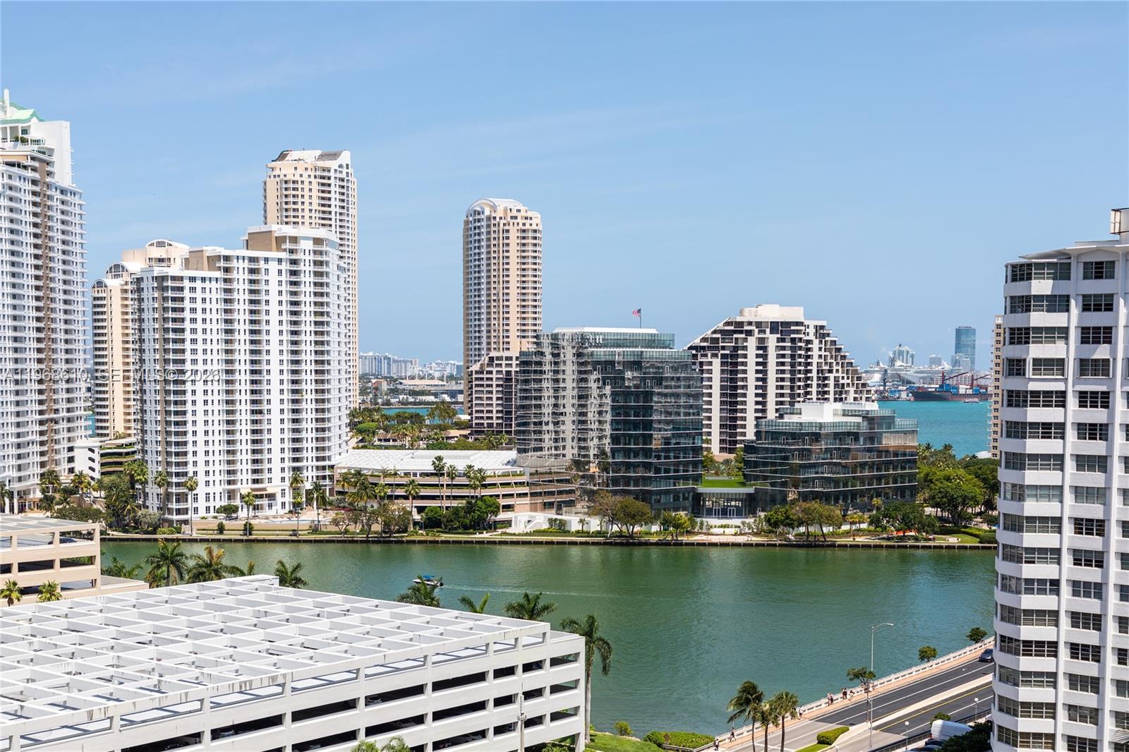 950 Brickell Bay Drive 1504, Miami, FL 33131, Miami