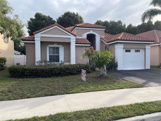 480 Somerset Way, Weston, FL 33326