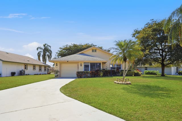 5462 Mariesa Avenue, West Palm Beach, FL 33417