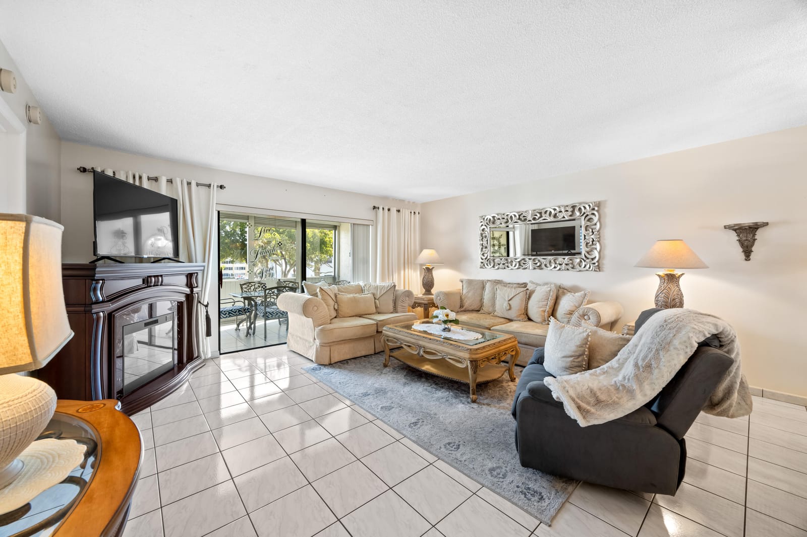 4000 NW 44th Avenue 315, Lauderdale Lakes, FL 33319 photo 3