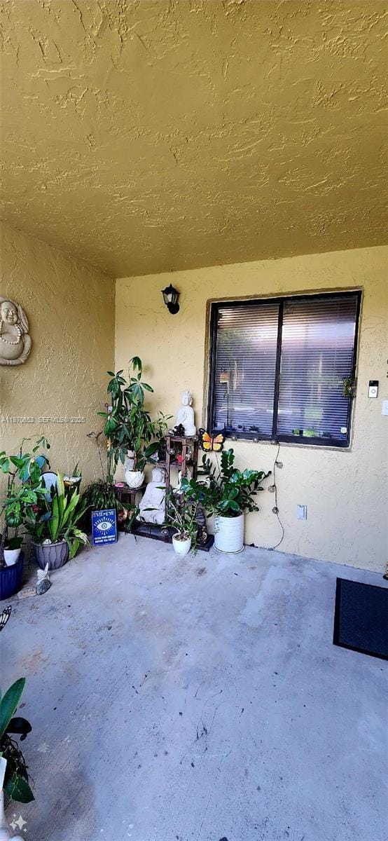 327 Lakeview Drive 103, Weston, FL 33326 photo 20