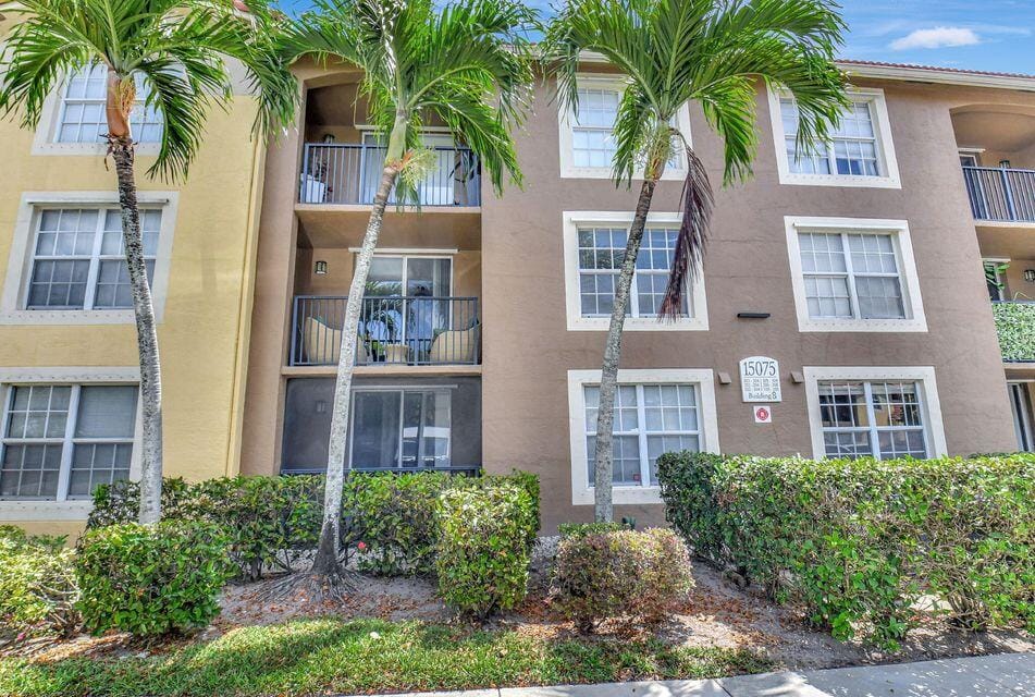 15075 Michelangelo Boulevard 204 — photo 1