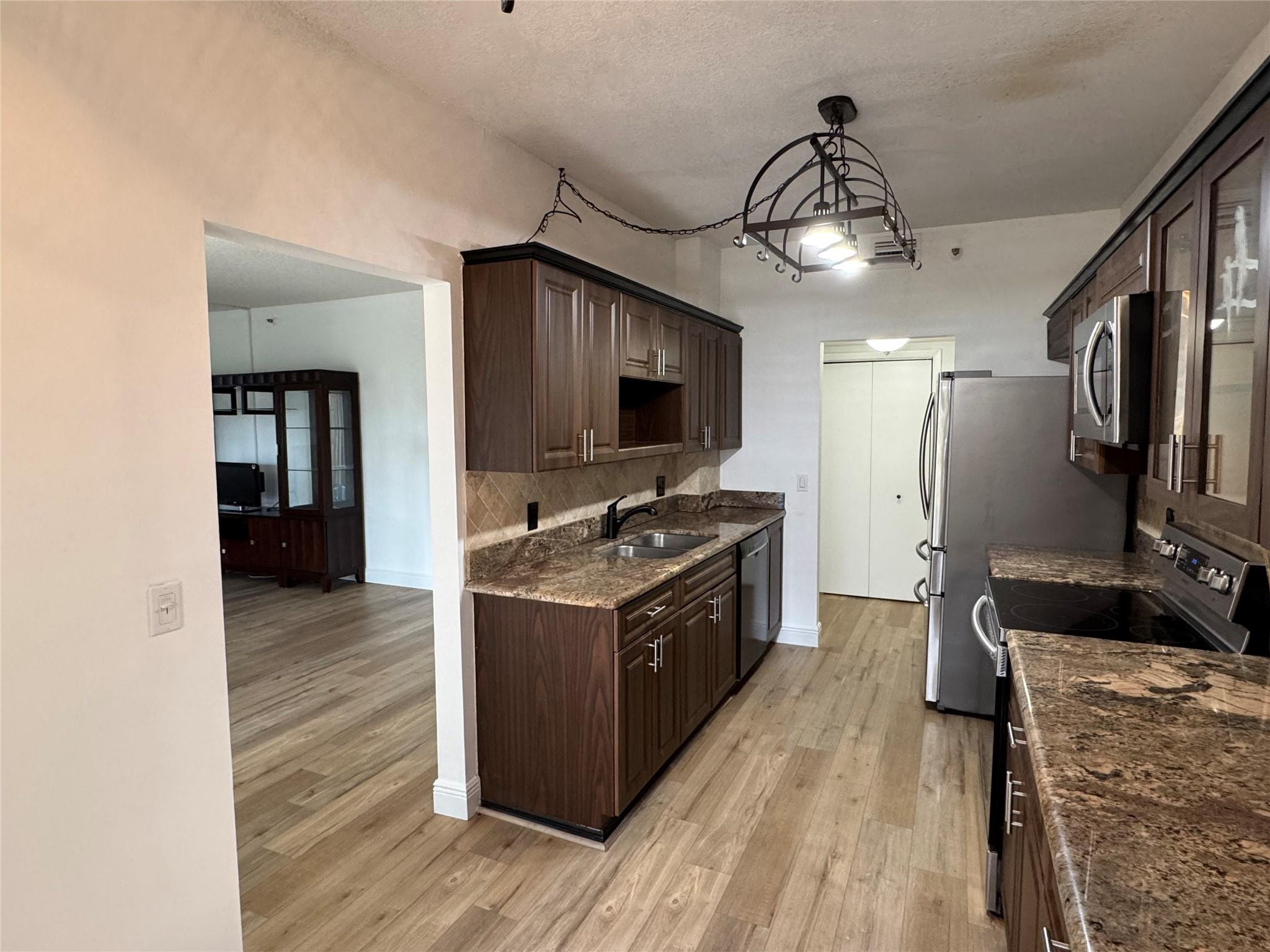 3850 Washington Street 102, Hollywood, FL 33021, Hollywood