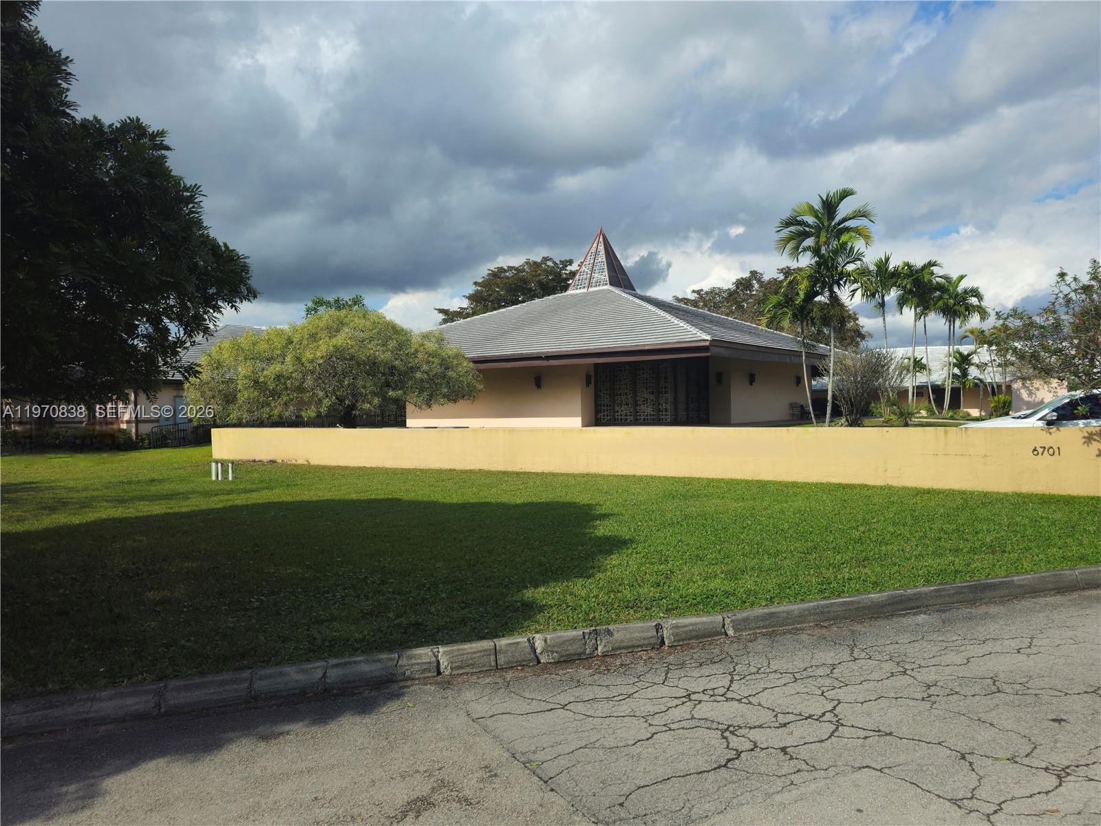 6701 S Miami Lakeway S, Miami Lakes, FL 33014, Miami Lakes