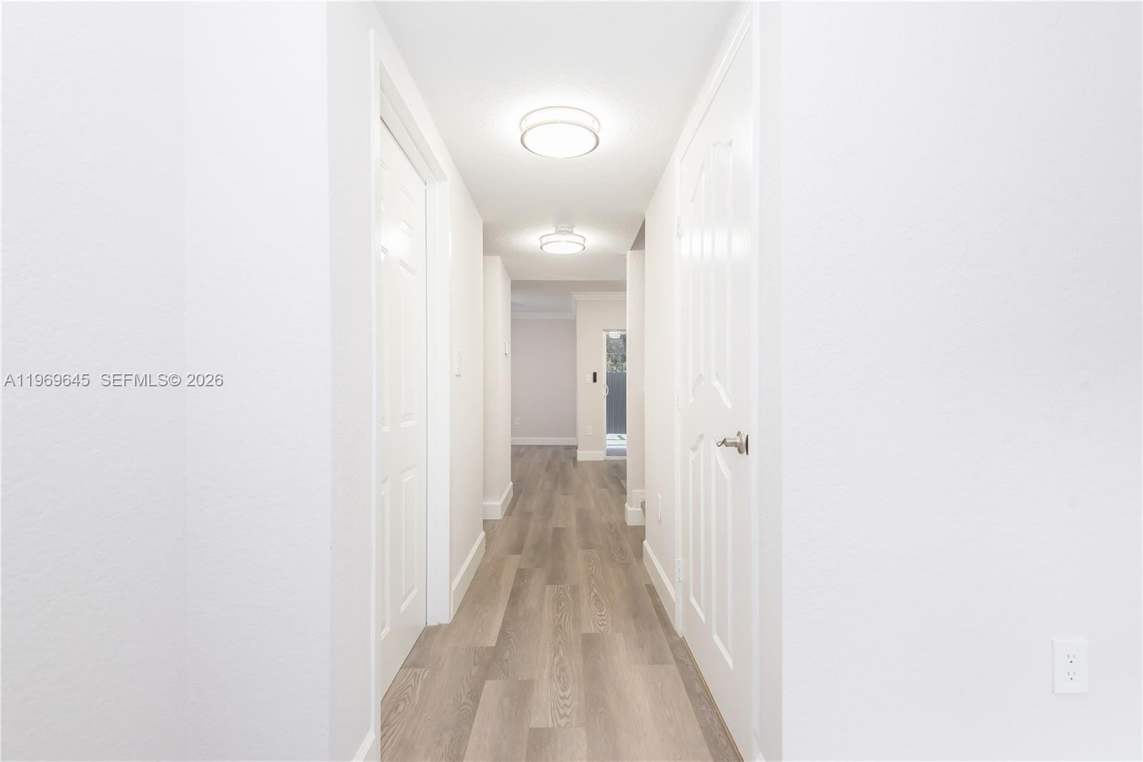 8902 NW 109th Court 1203 — photo 7