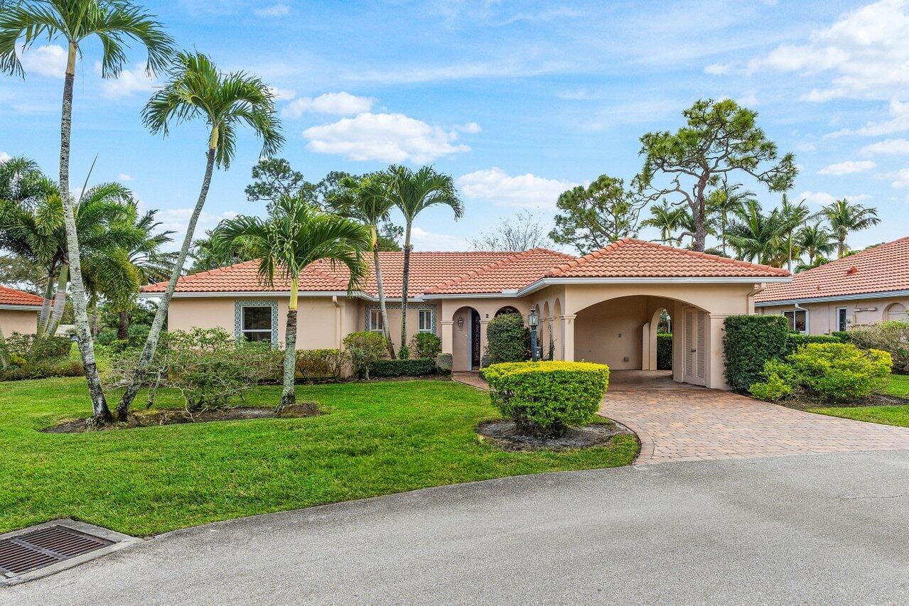 2 Fairway Drive, Boynton Beach, FL 33436 photo 2