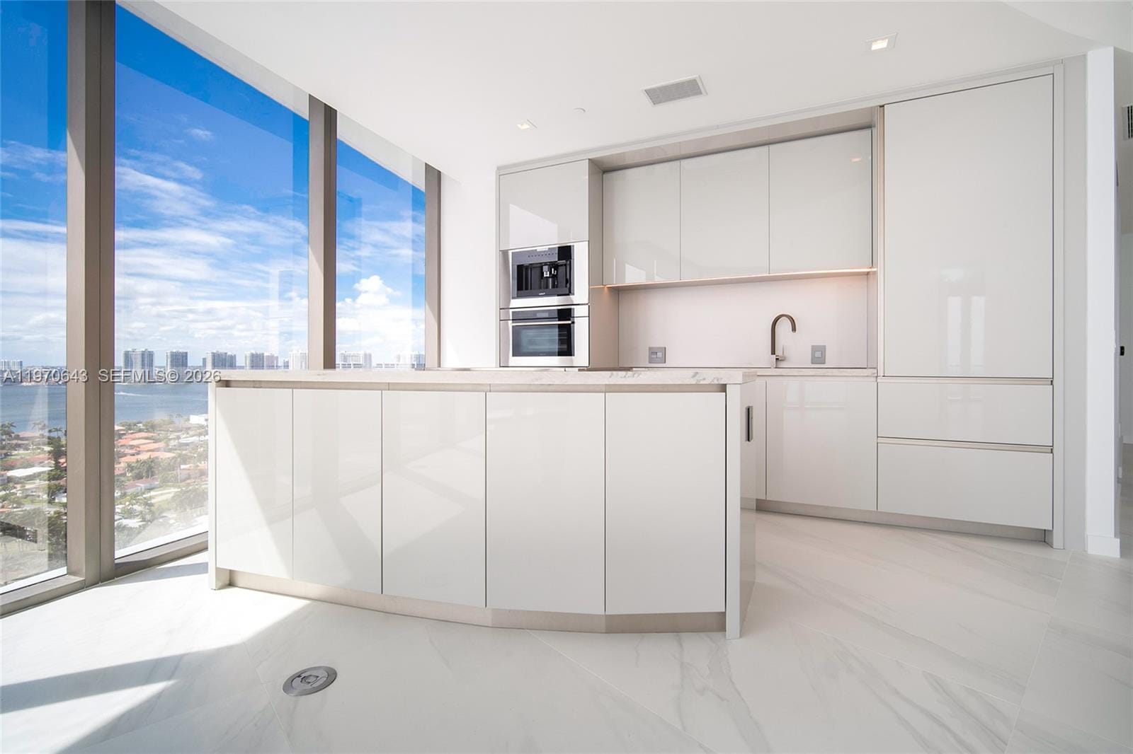 18975 Collins Avenue 1604, Sunny Isles Beach, FL 33160 photo 7