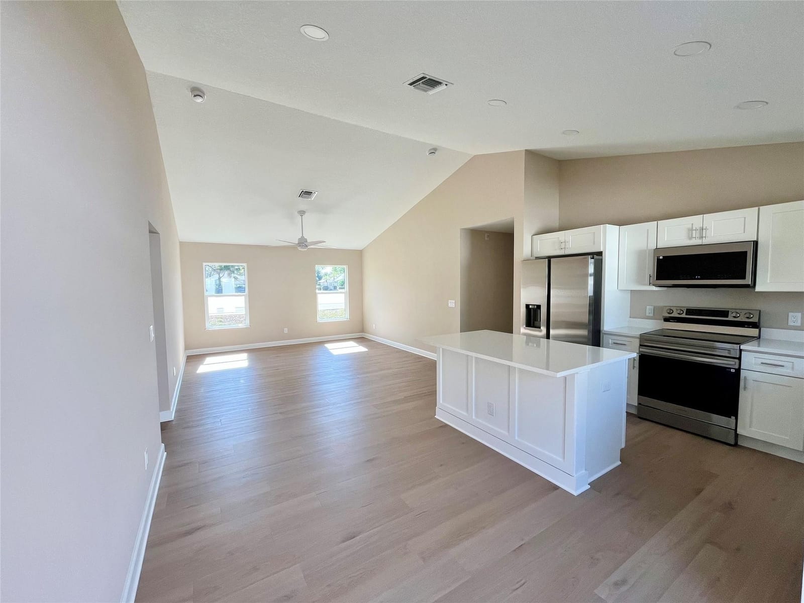 2016 80th Avenue, Vero Beach, FL 32966 photo 6