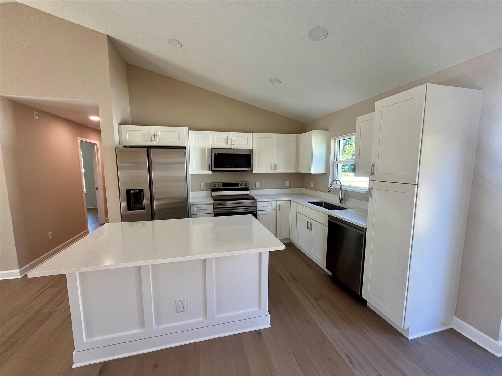 2016 80th Avenue, Vero Beach, FL 32966 photo 7