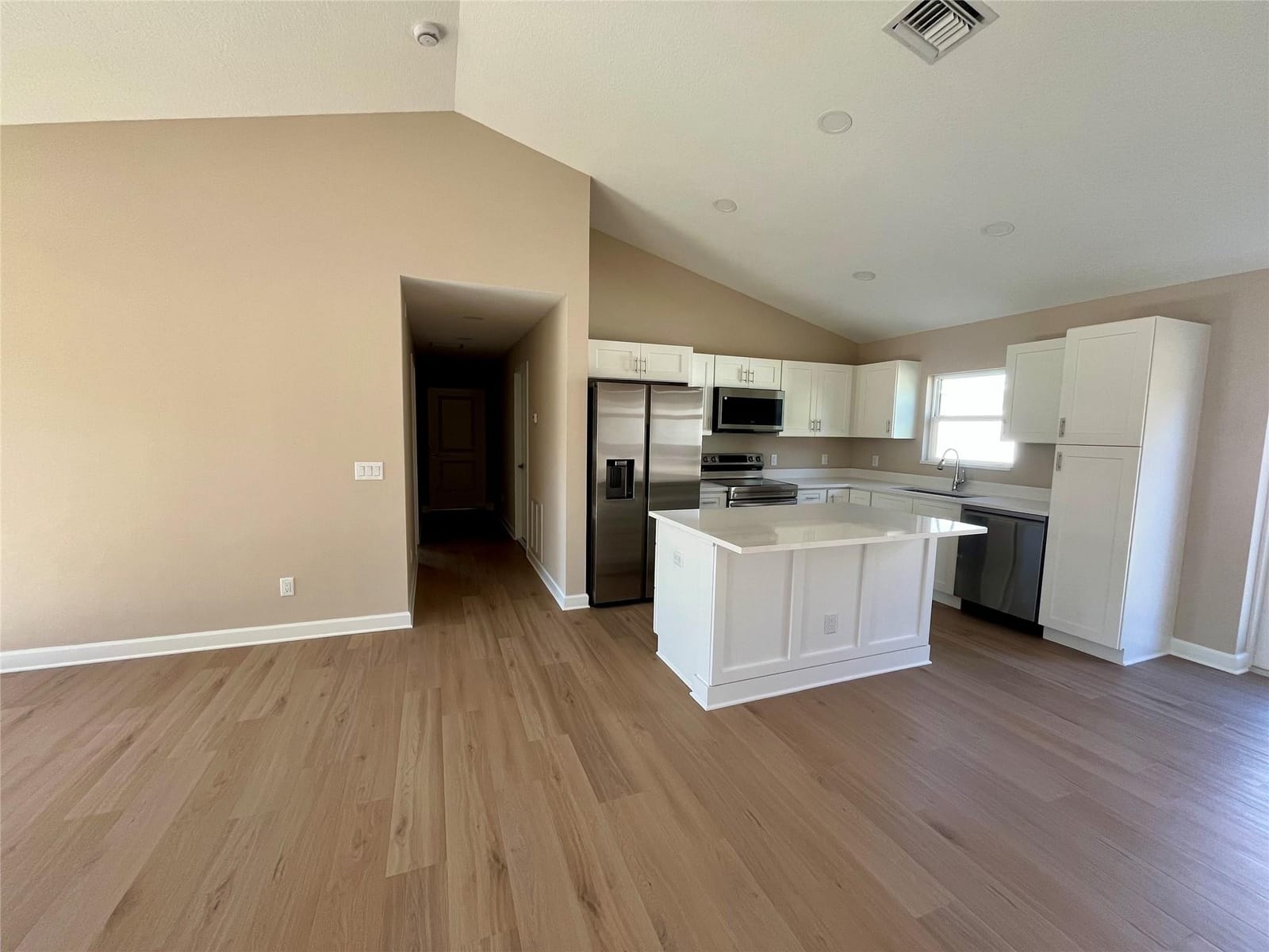 2016 80th Avenue, Vero Beach, FL 32966 photo 8