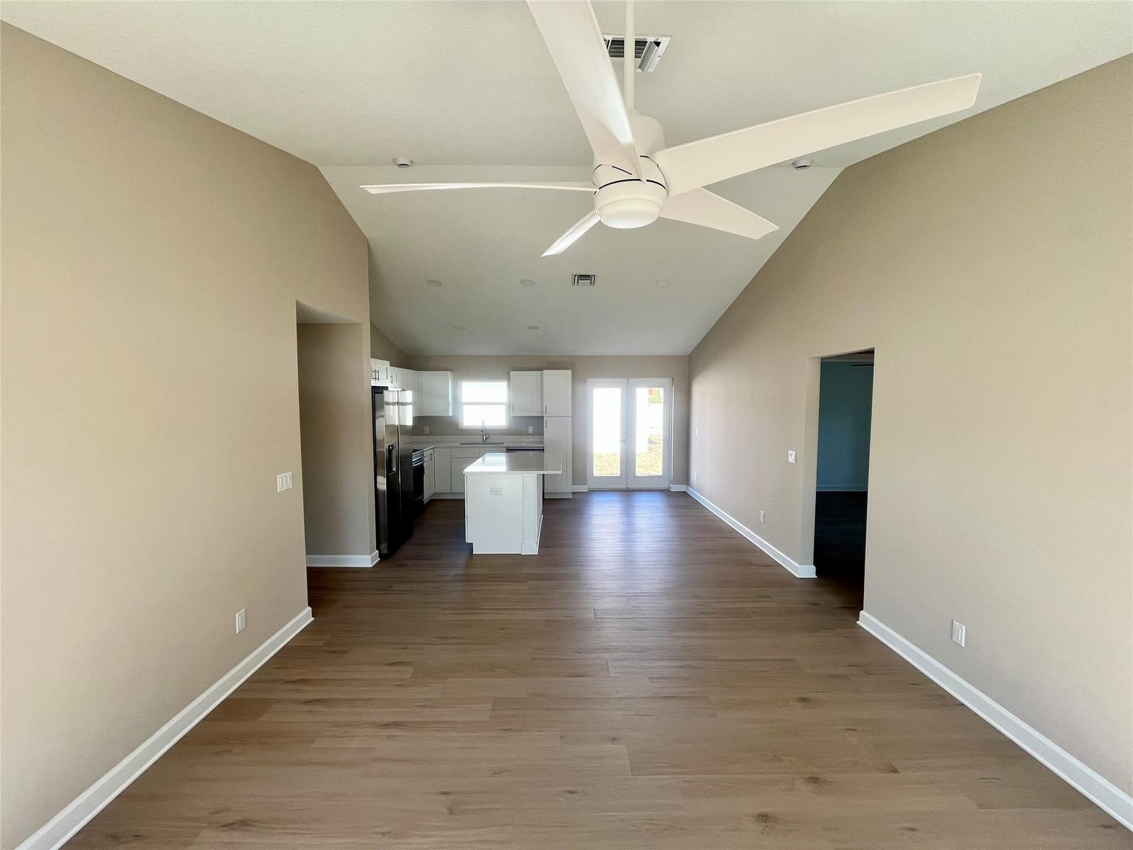 2016 80th Avenue, Vero Beach, FL 32966 photo 9