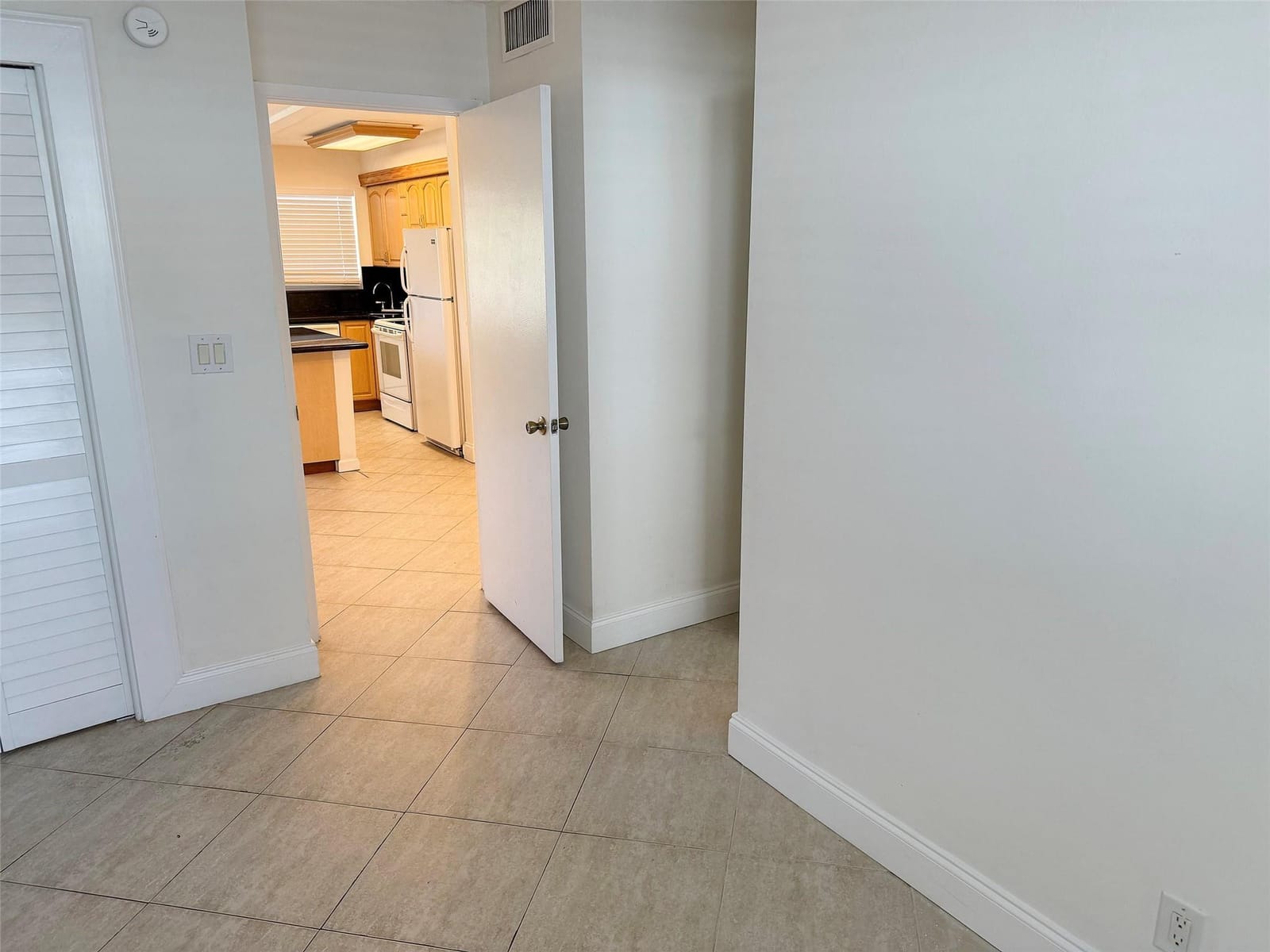 3216 NE 13th Street 8 — photo 12