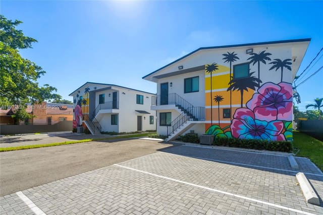 1044 NW 29th Street, sold in Santa Clara Sub, Miami, FL