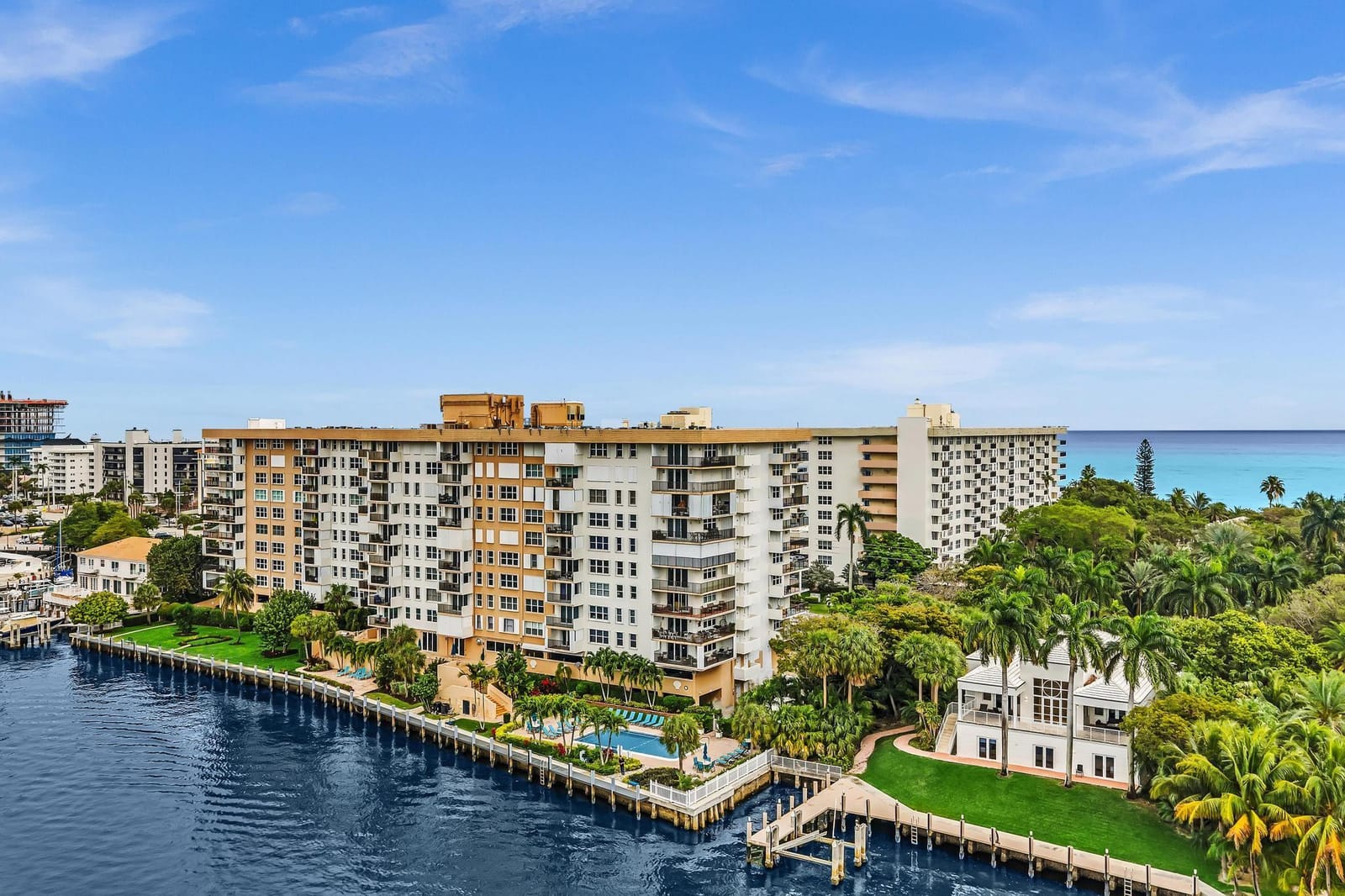 1150 Hillsboro Mile 415, Hillsboro Beach, FL 33062