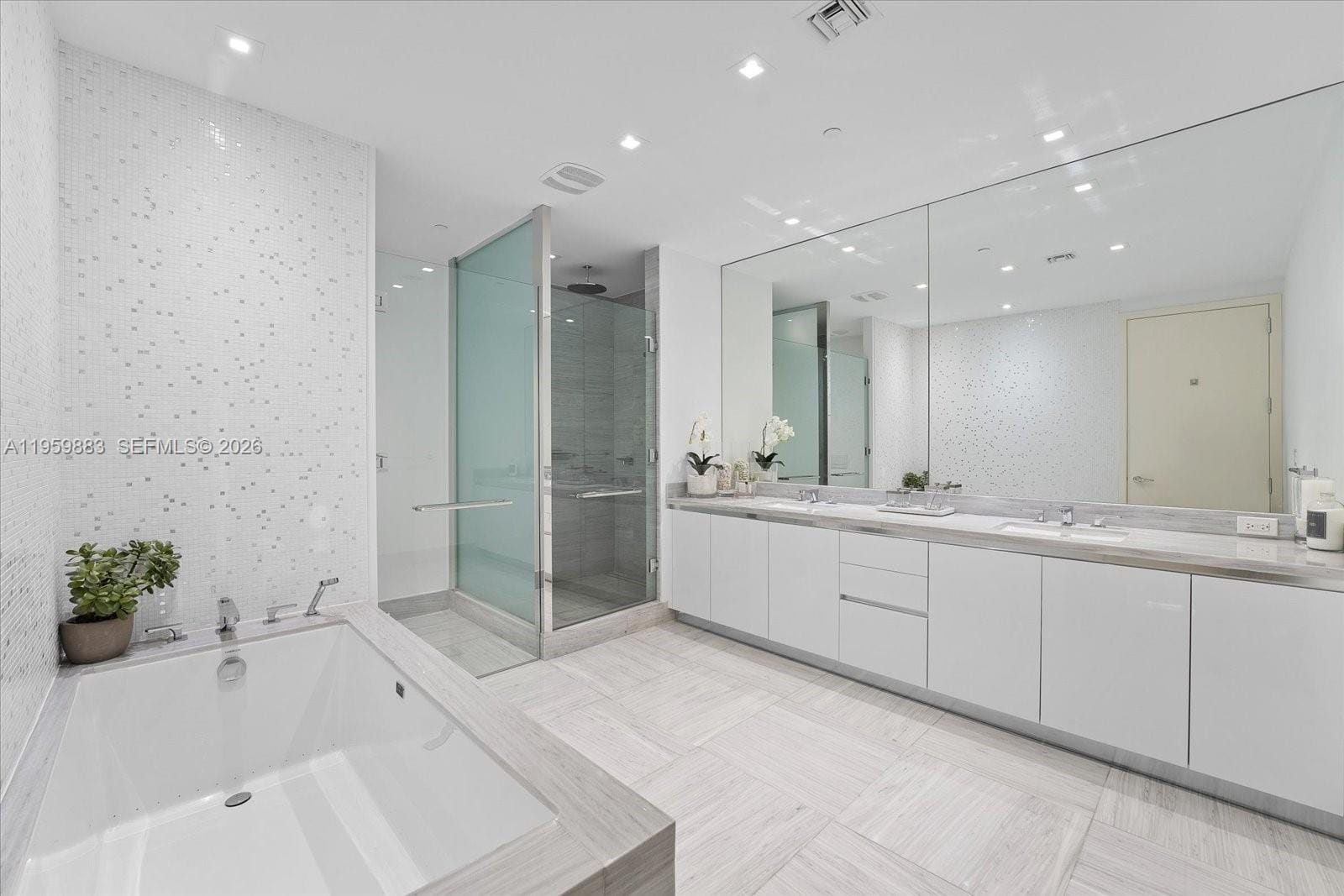 16901 Collins Avenue 2503, Sunny Isles Beach, FL 33160 photo 16