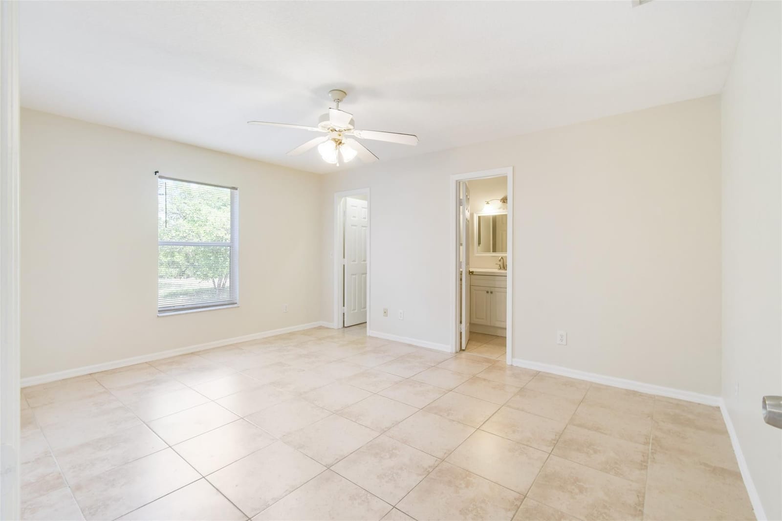 180 NW Friar Street, Port St. Lucie, FL 34983 photo 20