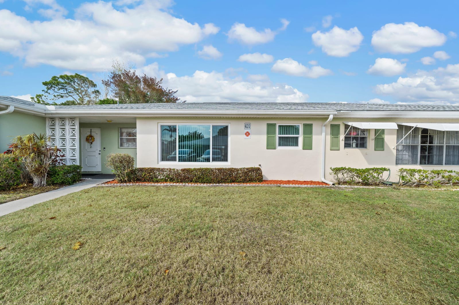 2 bedroom home for sale at 420 Sandpiper, Fort Pierce, FL 34982 — $120,900