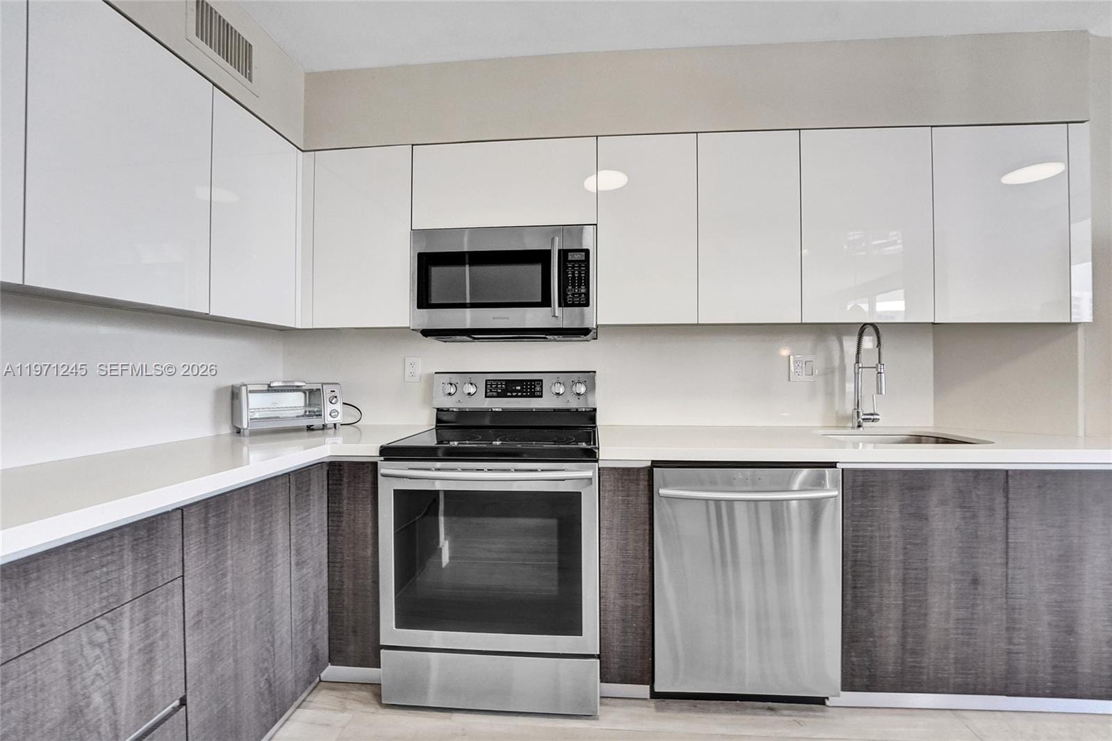 19101 NE 36th Court 3002, Aventura, FL 33180 photo 17