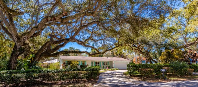 912 Coquina Lane, Vero Beach, FL 32963