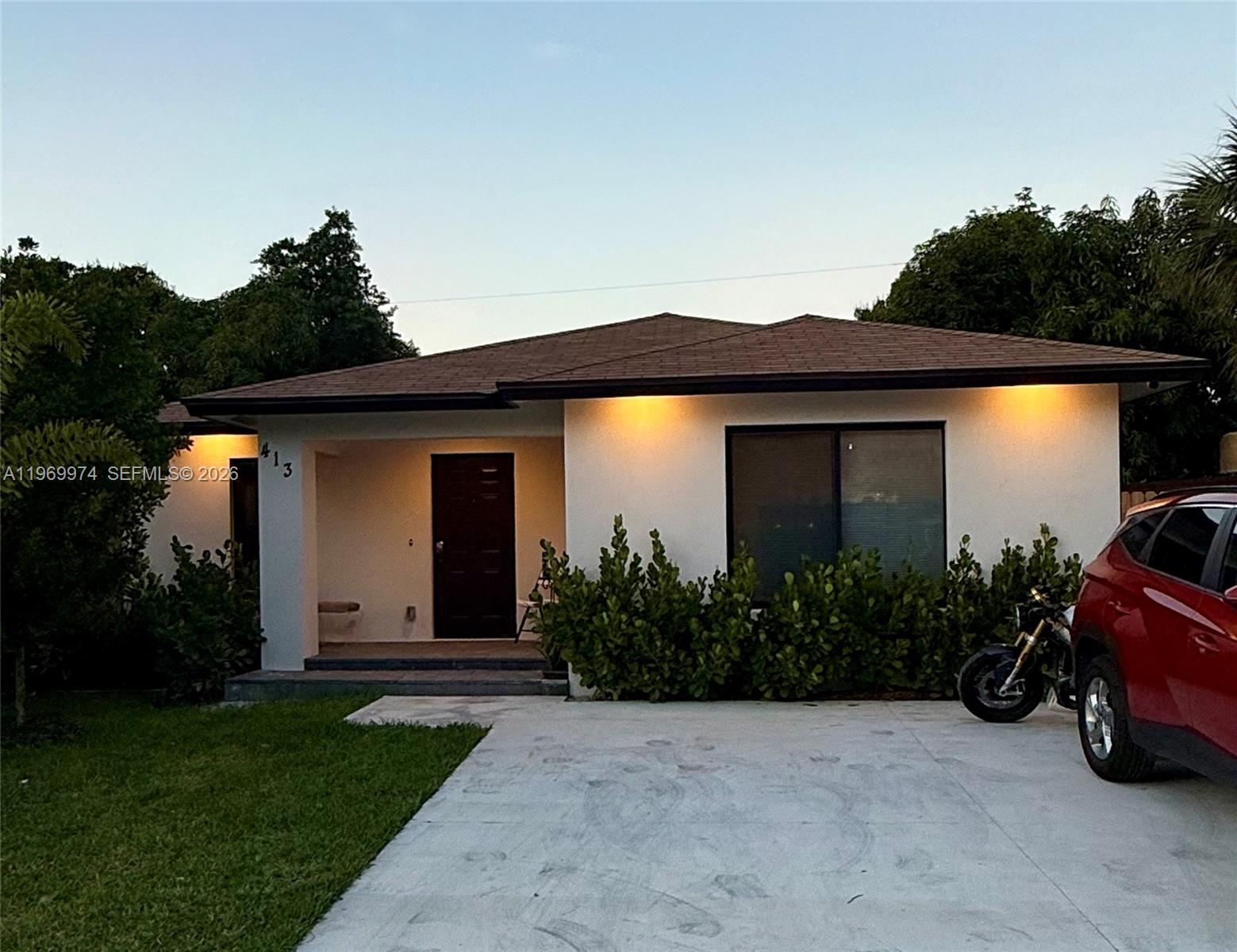 413 SW 10th Street, Delray Beach, FL 33444, Delray Beach