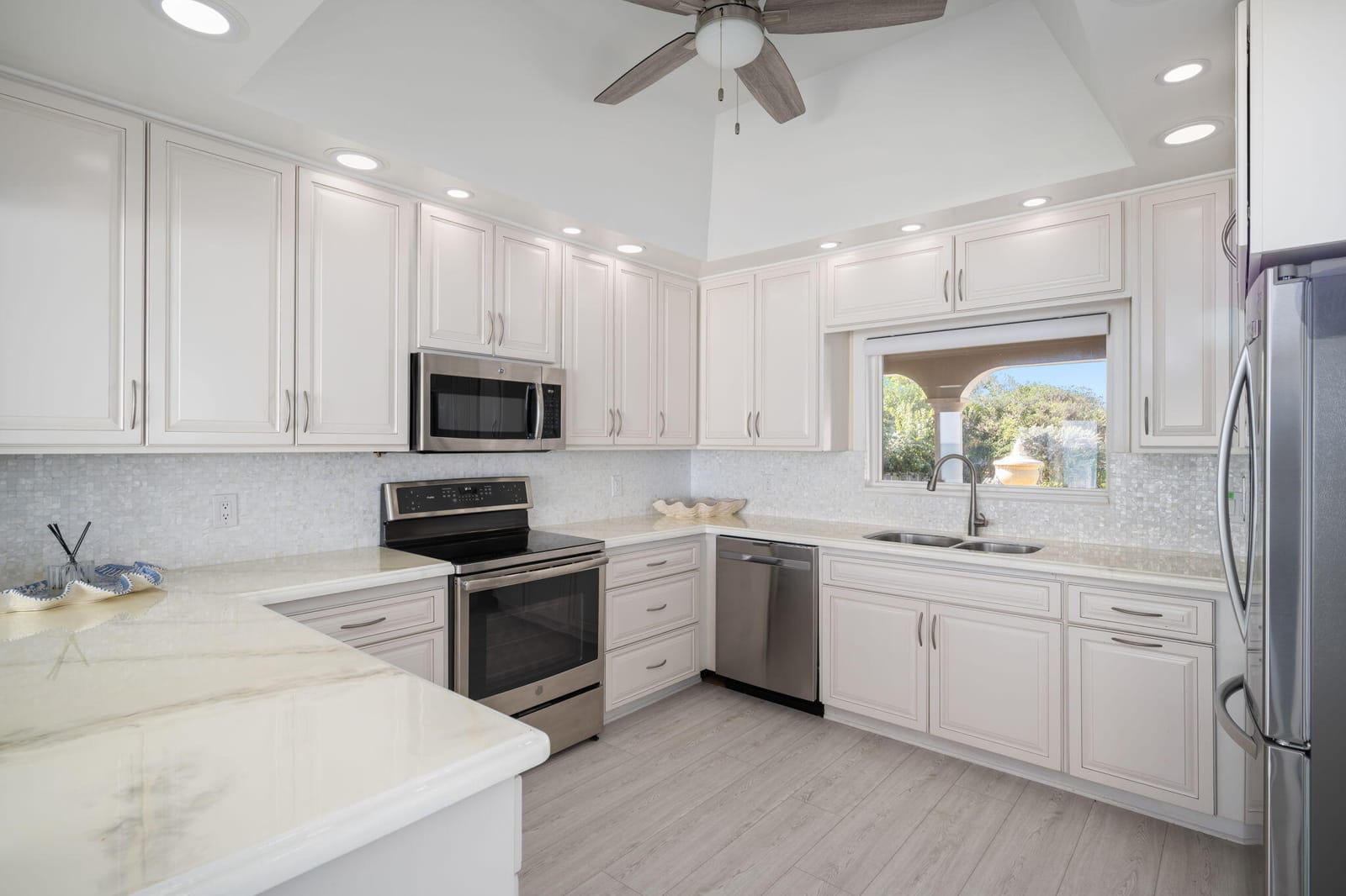3766 Ocean Drive, Vero Beach, FL 32963 photo 16