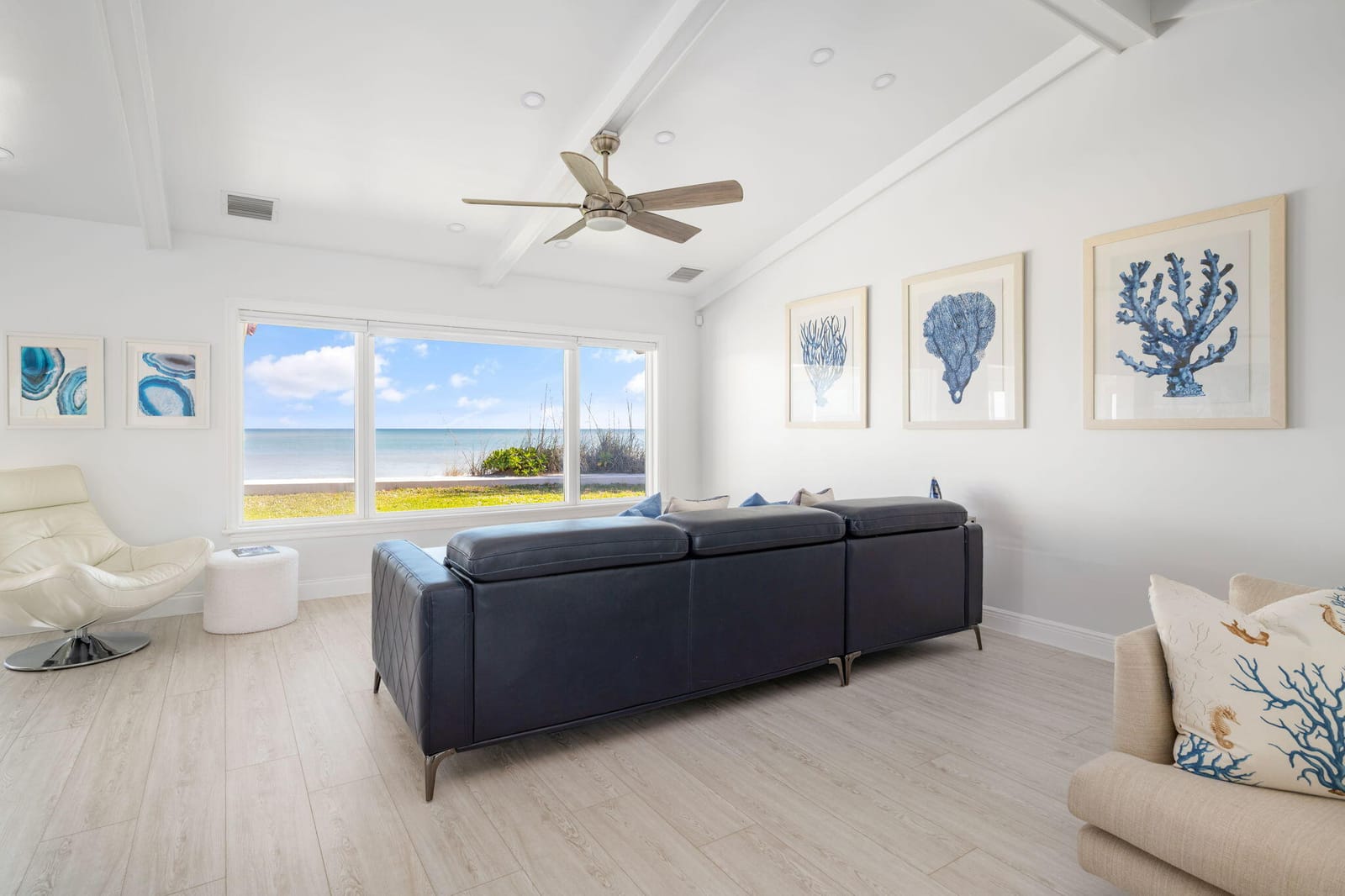 3766 Ocean Drive, Vero Beach, FL 32963 photo 9