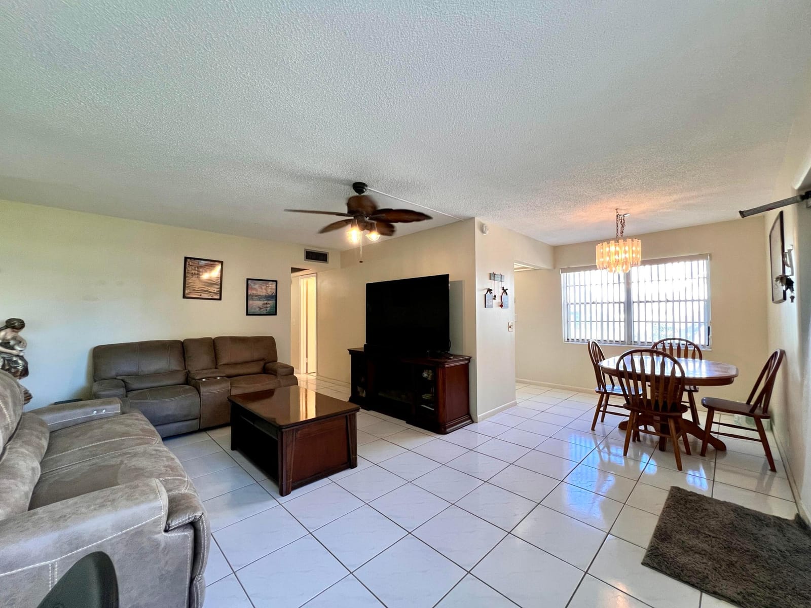 76 Sheffield D — photo 2