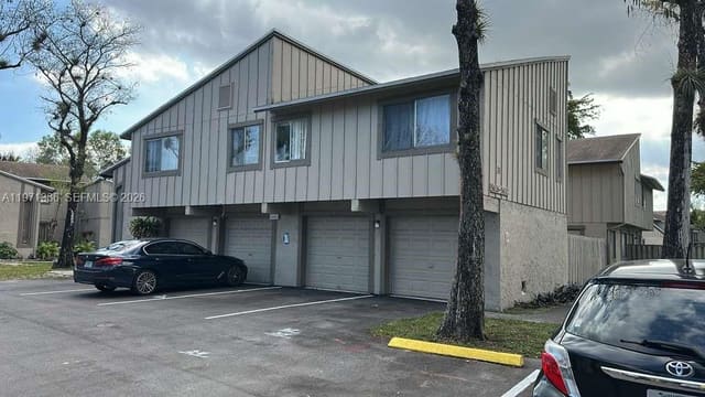 5630 NW 21st Street 31-C, Lauderhill, FL 33313