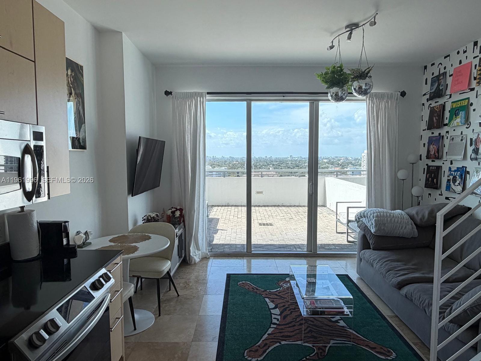 60 SW 13th Street 1107, Miami, FL 33130 photo 1