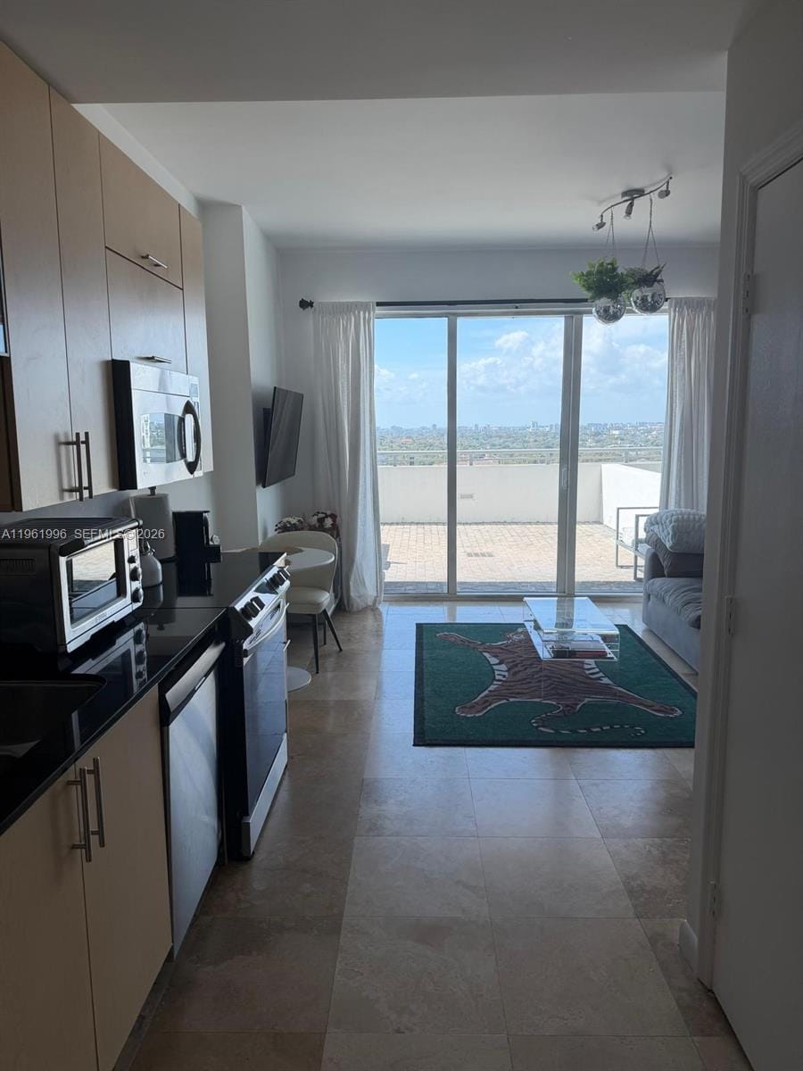 60 SW 13th Street 1107, Miami, FL 33130 photo 4