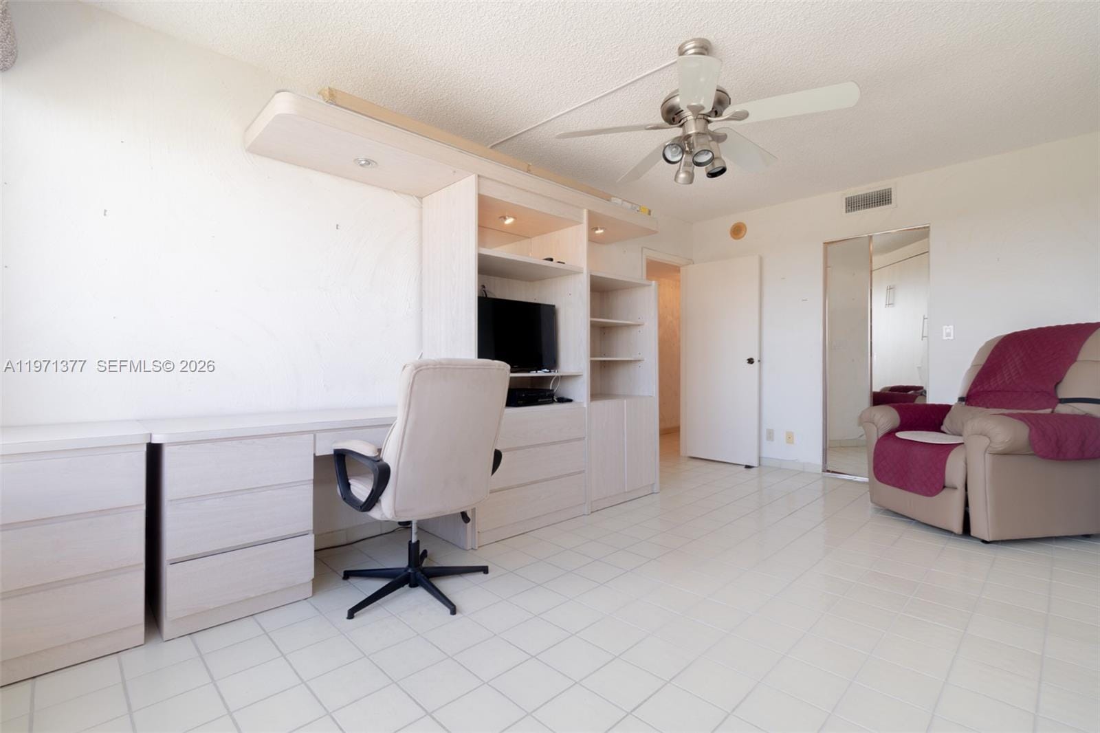 600 Three Islands Boulevard 1722, Hallandale Beach, FL 33009 photo 20