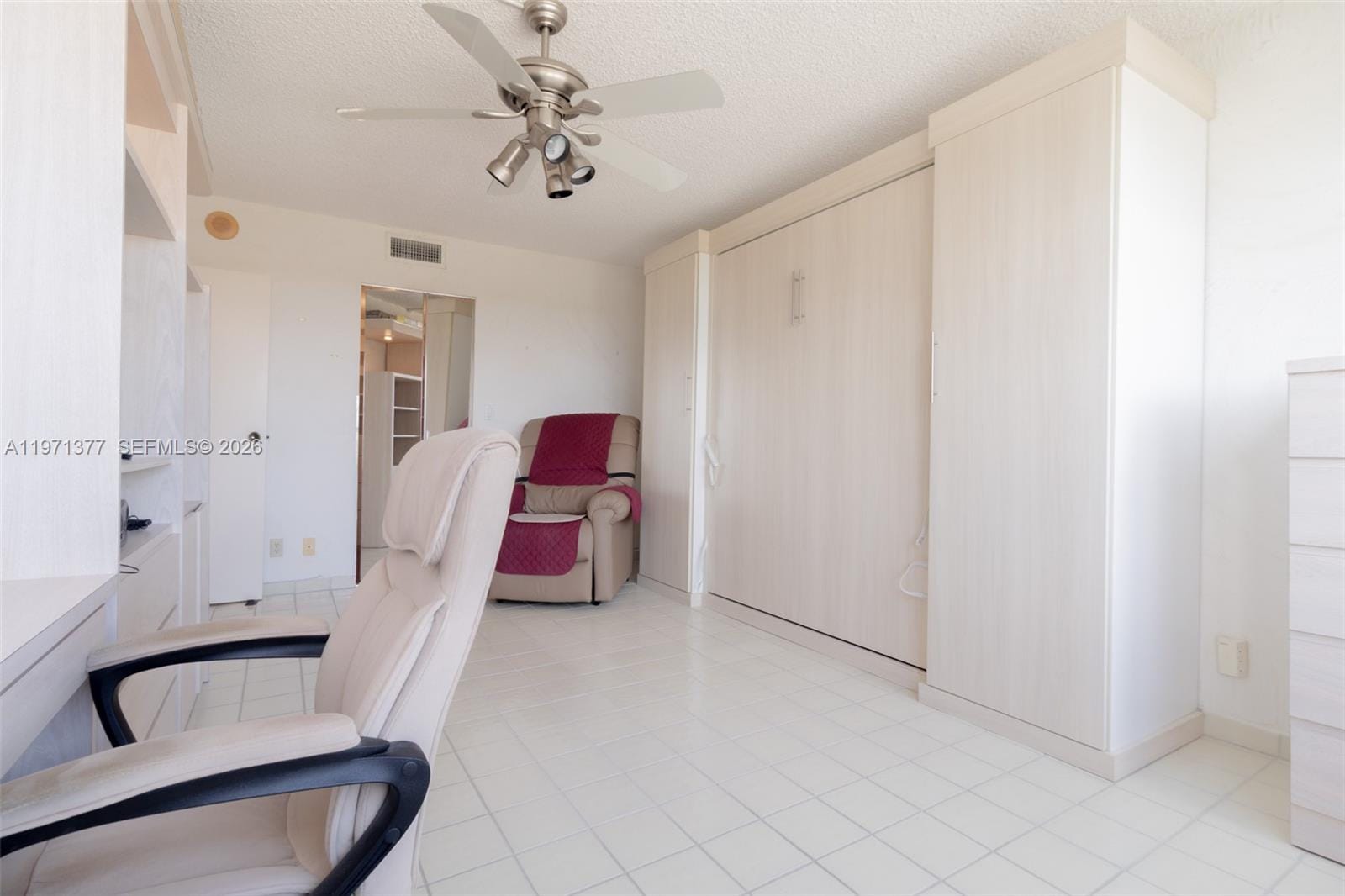 600 Three Islands Boulevard 1722, Hallandale Beach, FL 33009 photo 21