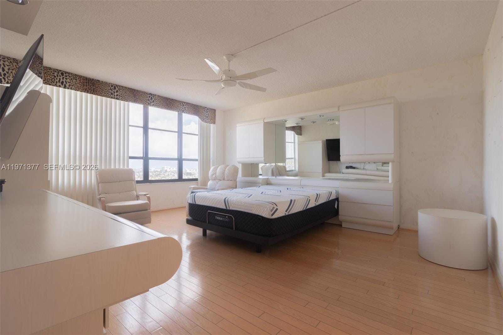 600 Three Islands Boulevard 1722, Hallandale Beach, FL 33009 photo 30