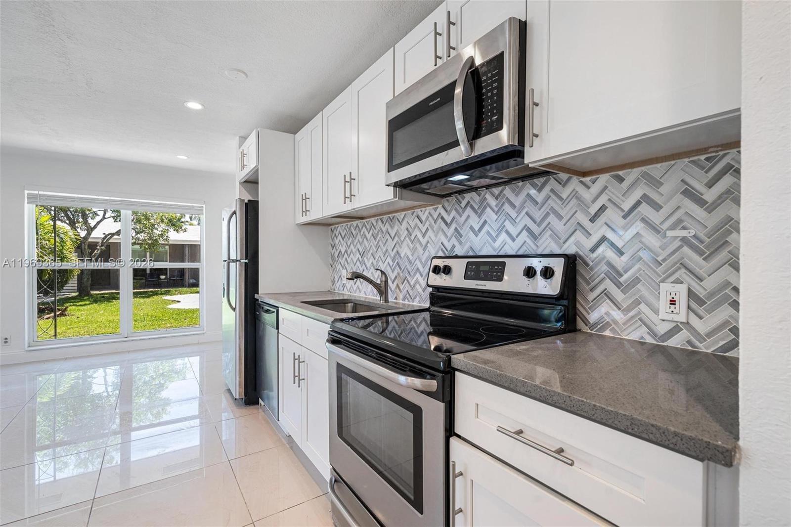 2201 NE 14th Avenue, Wilton Manors, FL 33305 photo 29